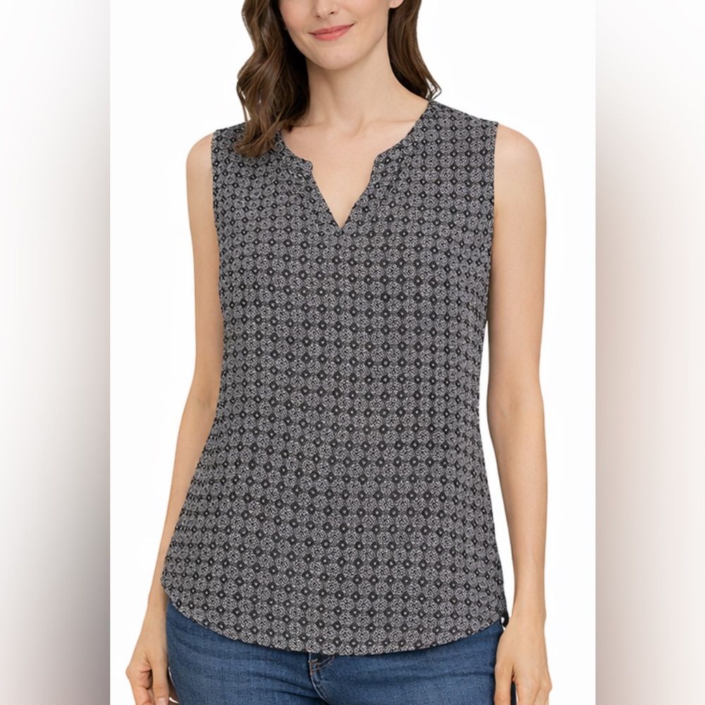 Black & Gray Geometric Sleeveless Blouse (Size S)